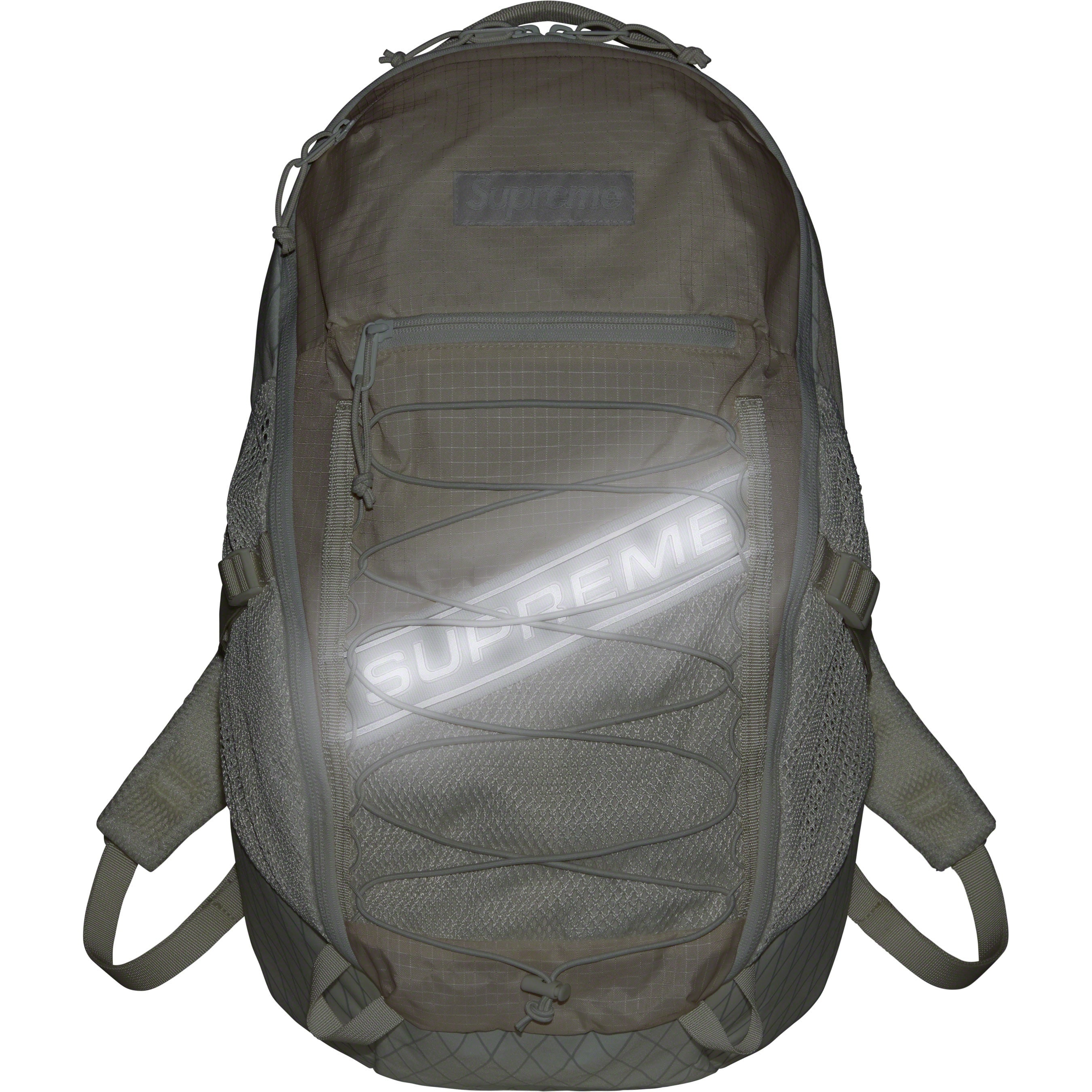 Backpack view 26