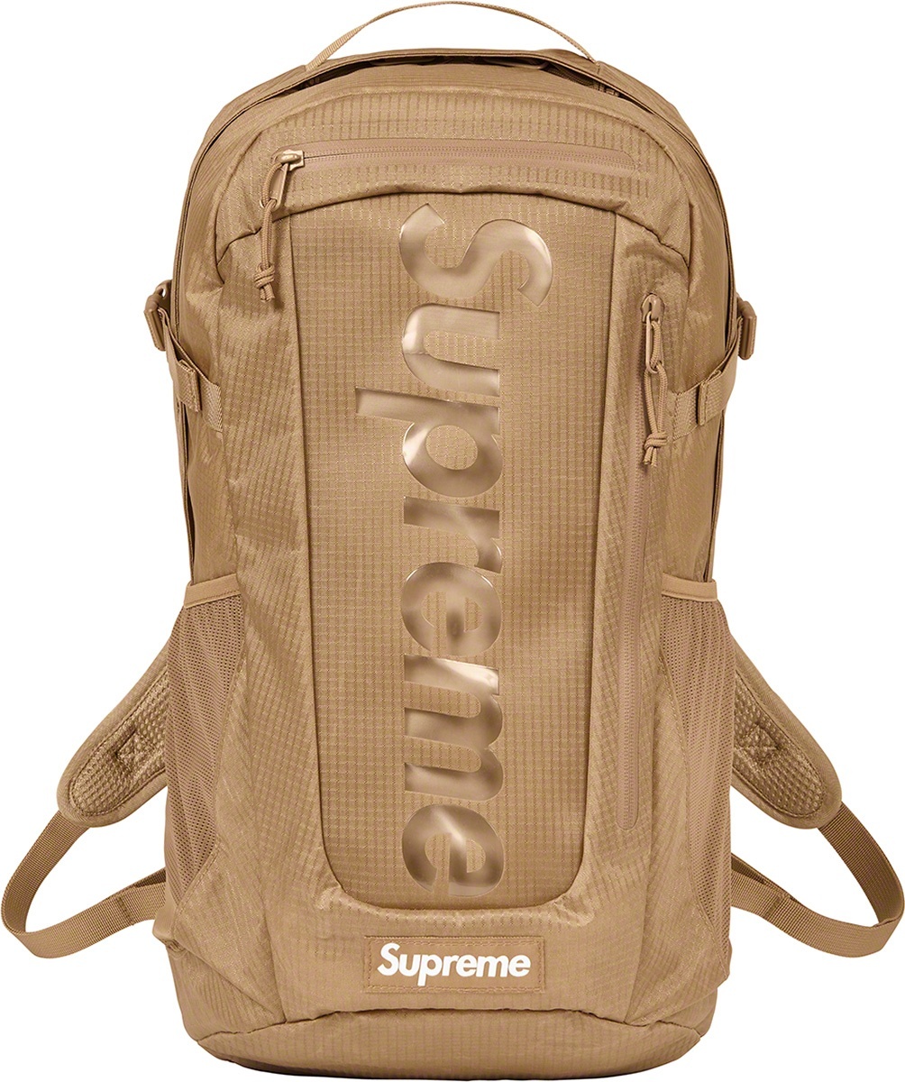 Backpack view 21