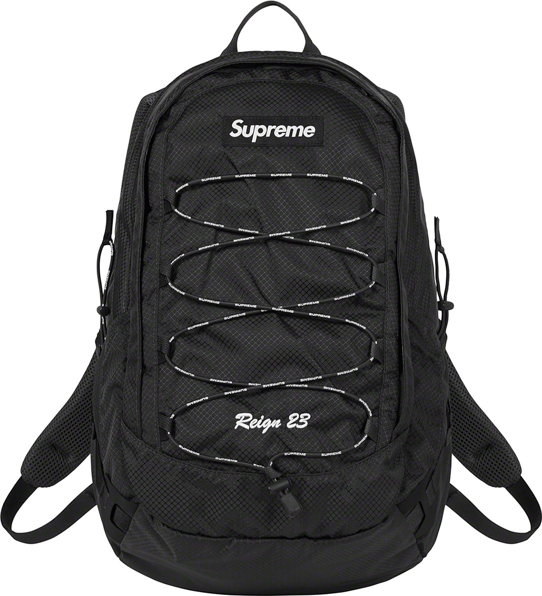 Backpack view 17