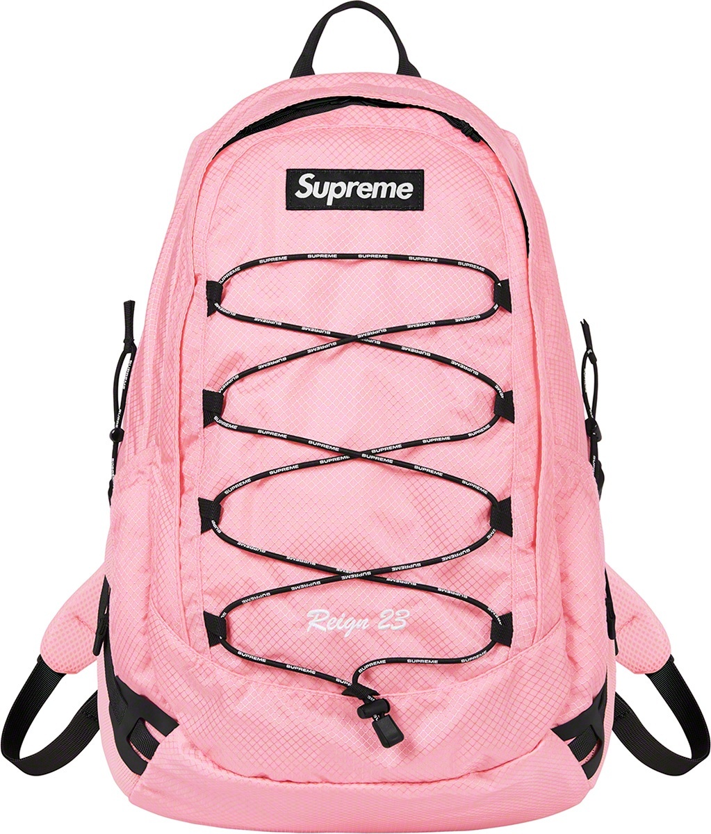 Backpack view 19