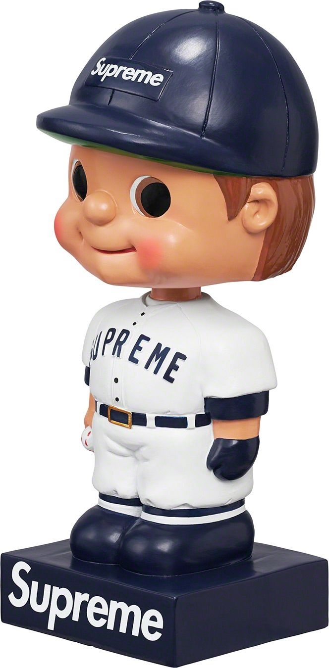 Bobblehead view 14