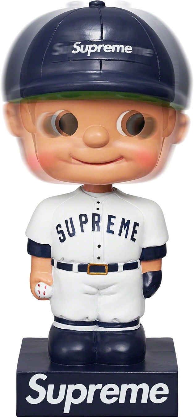 Bobblehead view 18