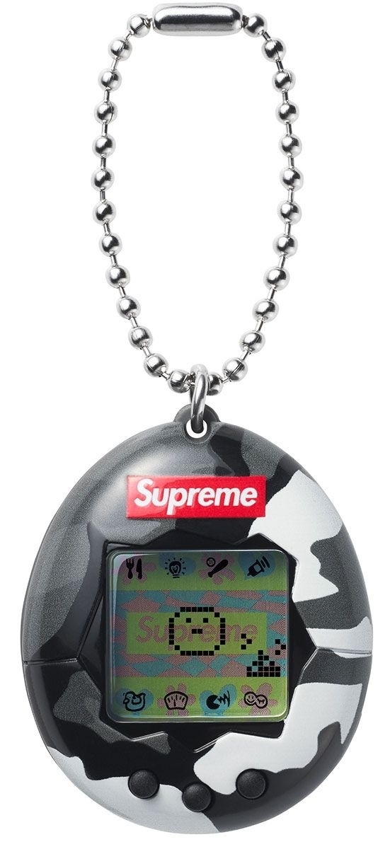 Supreme®/Tamagotchi view 25