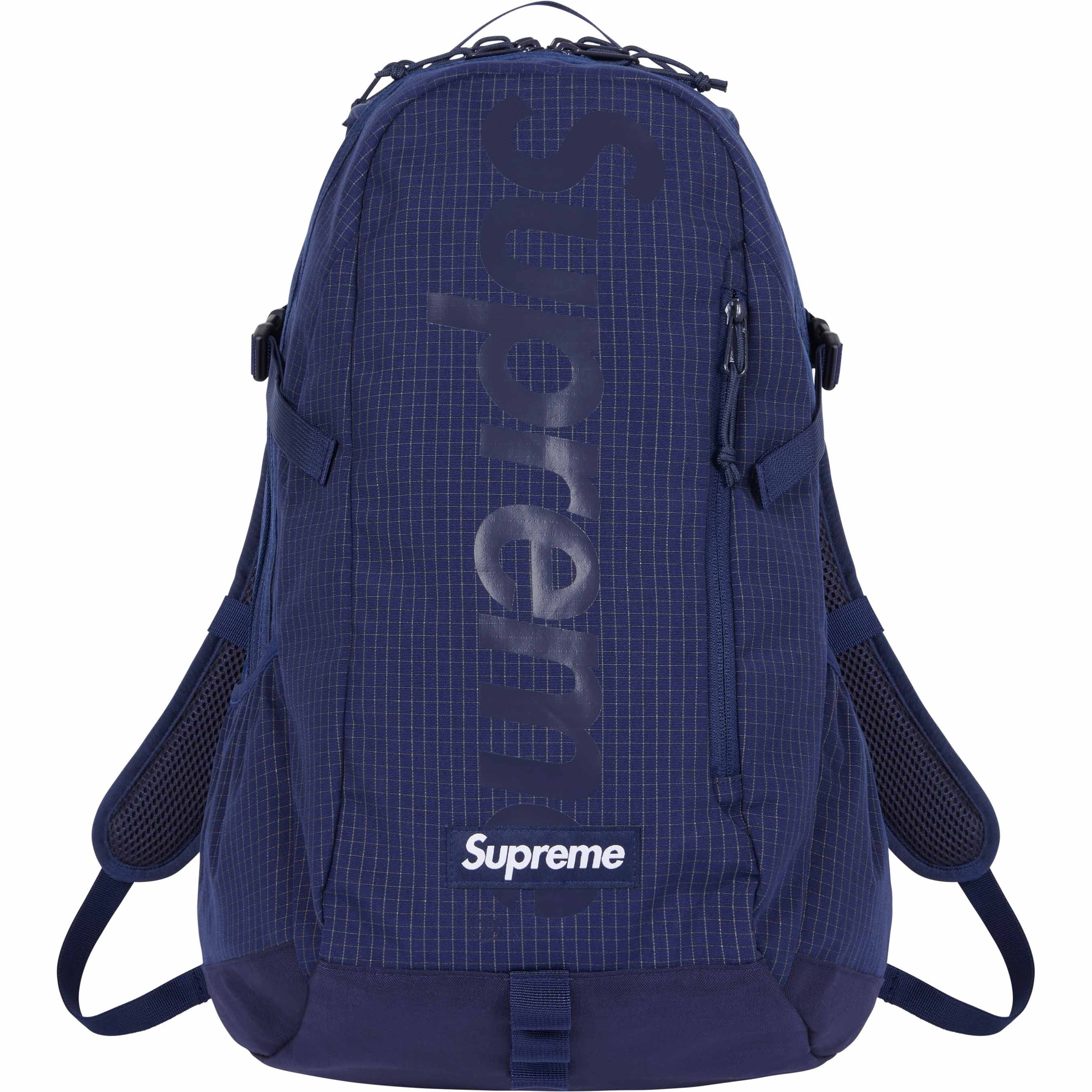 Backpack view 23